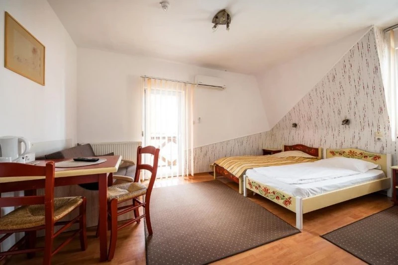 Sepsiszentgyörgy Szállás | Hotel*** (K1569-56) A kép szerzői jogvédelem alatt állhat. Javasolt a kapcsolatfelvétel a jog tulajdonossal.