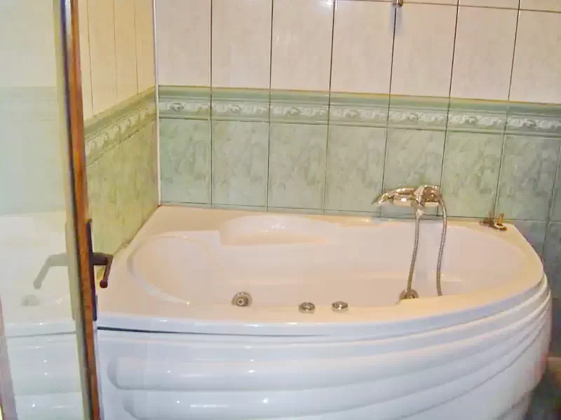 Bran Cazare | Vilă (K0081-7) Imaginea poate fi supusă drepturilor de autor. Se recomandă contactarea titularului drepturilor.