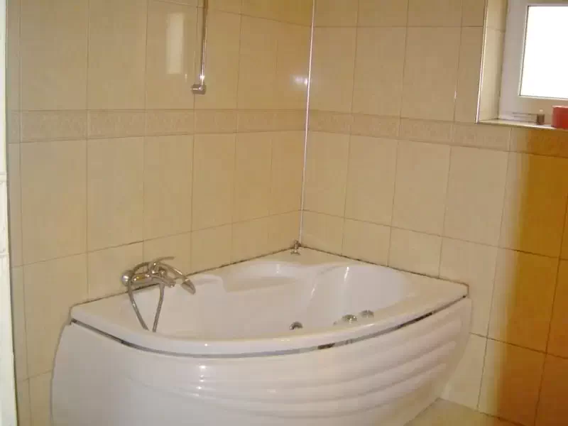 Bran Cazare | Vilă (K0081-14) Imaginea poate fi supusă drepturilor de autor. Se recomandă contactarea titularului drepturilor.