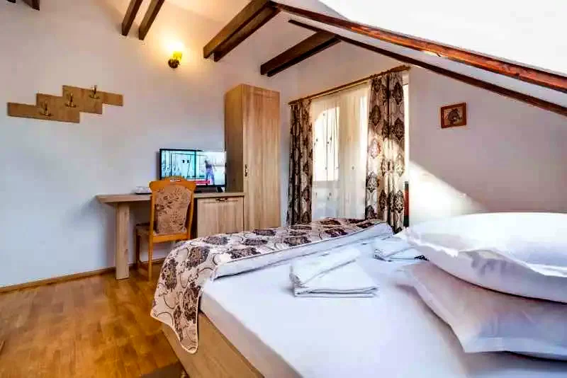 Szállás Bran - Pensiunea Dor de Munte** | Törcsvár -  Dor de Munte Panzió** (Vila Dan). A kép szerzői jogvédelem alatt állhat. Javasolt a kapcsolatfelvétel a jog tulajdonossal.