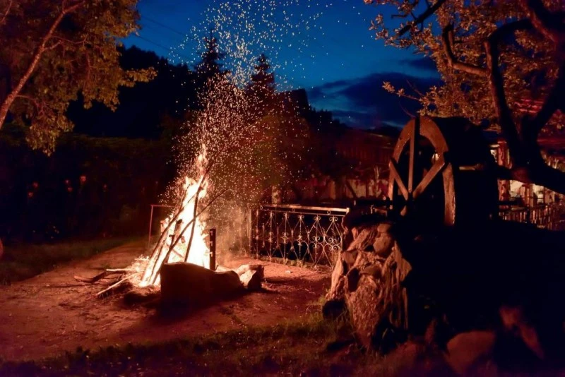 Bran Cazare | Pensiune (K1572-66) Imaginea poate fi supusă drepturilor de autor. Se recomandă contactarea titularului drepturilor.