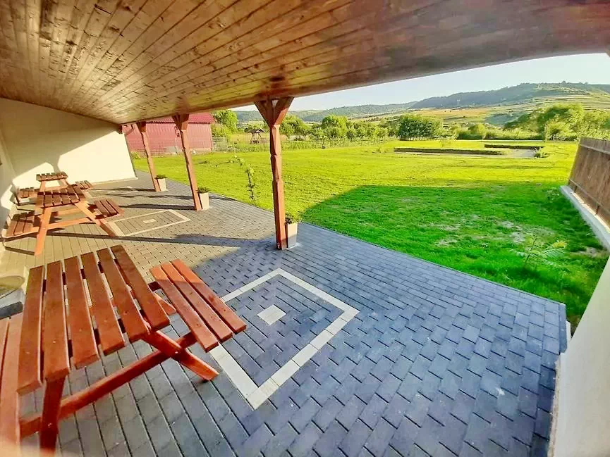 Corund Cazare | Cabană (K0638-6) Imaginea poate fi supusă drepturilor de autor. Se recomandă contactarea titularului drepturilor. Corund Cazare | Cabană (K0638-6) Imaginea poate fi supusă drepturilor de autor. Se recomandă contactarea titularului drepturilor.