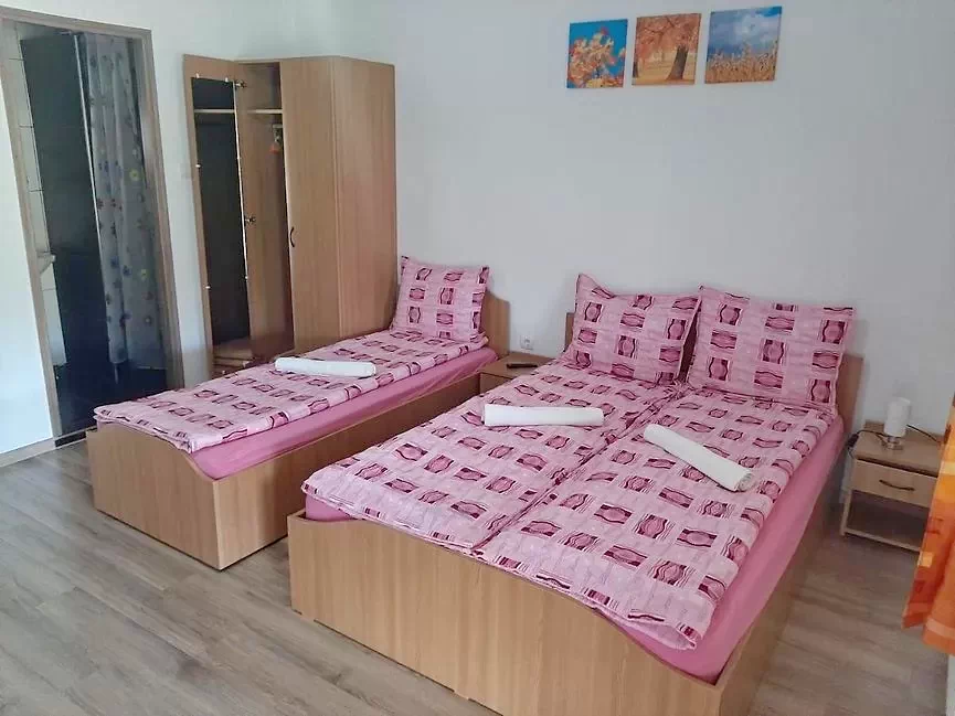 Korond Szállás | Kulcsosház (K0638-24) A kép szerzői jogvédelem alatt állhat. Javasolt a kapcsolatfelvétel a jog tulajdonossal.