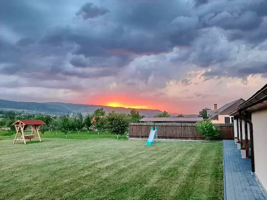 Korond Szállás | Kulcsosház (K0638-31) A kép szerzői jogvédelem alatt állhat. Javasolt a kapcsolatfelvétel a jog tulajdonossal.