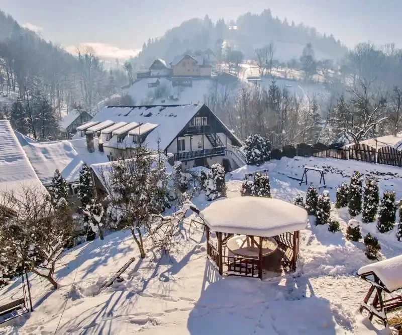 Bran Cazare | Pensiune (K0060-36) Imaginea poate fi supusă drepturilor de autor. Se recomandă contactarea titularului drepturilor. Bran Cazare | Pensiune (K0060-36) Imaginea poate fi supusă drepturilor de autor. Se recomandă contactarea titularului drepturilor.