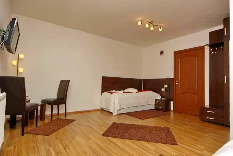 Târgu Secuiesc Cazare | Pensiune (K1427-13) Imaginea poate fi supusă drepturilor de autor. Se recomandă contactarea titularului drepturilor. Târgu Secuiesc Cazare | Pensiune (K1427-13) Imaginea poate fi supusă drepturilor de autor. Se recomandă contactarea titularului drepturilor.