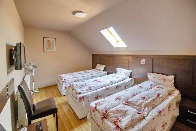 Târgu Secuiesc Cazare | Pensiune (K1427-44) Imaginea poate fi supusă drepturilor de autor. Se recomandă contactarea titularului drepturilor. Târgu Secuiesc Cazare | Pensiune (K1427-44) Imaginea poate fi supusă drepturilor de autor. Se recomandă contactarea titularului drepturilor.