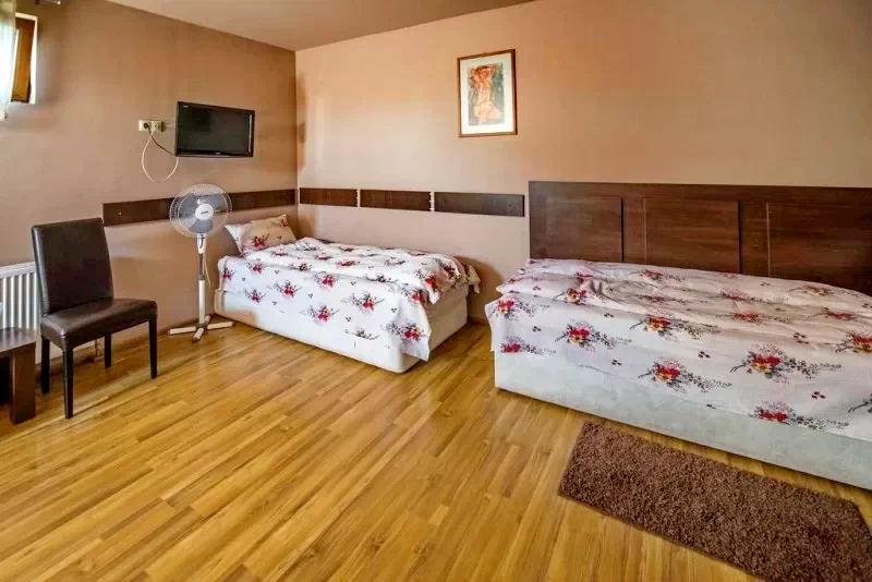 Kézdivásárhely Szállás | Panzió (K1427-45) A kép szerzői jogvédelem alatt állhat. Javasolt a kapcsolatfelvétel a jog tulajdonossal. Kézdivásárhely Szállás | Panzió (K1427-45) A kép szerzői jogvédelem alatt állhat. Javasolt a kapcsolatfelvétel a jog tulajdonossal.