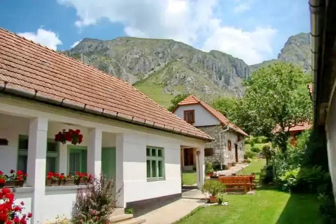 Torockó Szállás | Panzió (K0547-43) A kép szerzői jogvédelem alatt állhat. Javasolt a kapcsolatfelvétel a jog tulajdonossal. Torockó Szállás | Panzió (K0547-43) A kép szerzői jogvédelem alatt állhat. Javasolt a kapcsolatfelvétel a jog tulajdonossal.