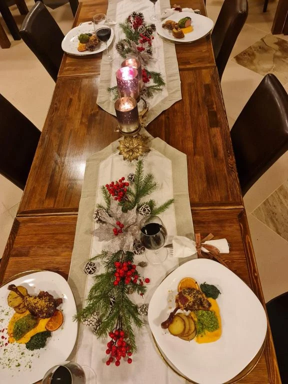 Brașov Cazare | Pensiune (K1593-9) Imaginea poate fi supusă drepturilor de autor. Se recomandă contactarea titularului drepturilor. Brașov Cazare | Pensiune (K1593-9) Imaginea poate fi supusă drepturilor de autor. Se recomandă contactarea titularului drepturilor.