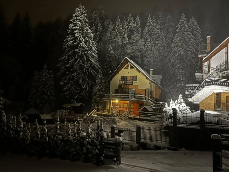 Brașov Cazare | Pensiune (K1593-11) Imaginea poate fi supusă drepturilor de autor. Se recomandă contactarea titularului drepturilor. Brașov Cazare | Pensiune (K1593-11) Imaginea poate fi supusă drepturilor de autor. Se recomandă contactarea titularului drepturilor.