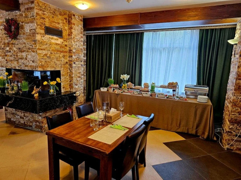 Brassó Szállás | Panzió (K1593-52) A kép szerzői jogvédelem alatt állhat. Javasolt a kapcsolatfelvétel a jog tulajdonossal.