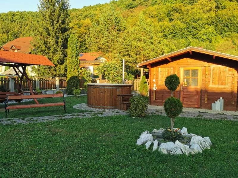 Odorheiu Secuiesc Cazare | Vilă (K0636-37) Imaginea poate fi supusă drepturilor de autor. Se recomandă contactarea titularului drepturilor.