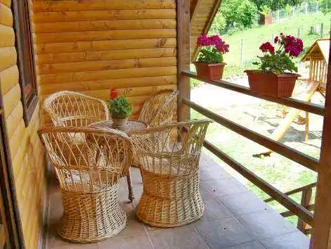 Odorheiu Secuiesc Cazare | Cabană (K1359-23) Imaginea poate fi supusă drepturilor de autor. Se recomandă contactarea titularului drepturilor.