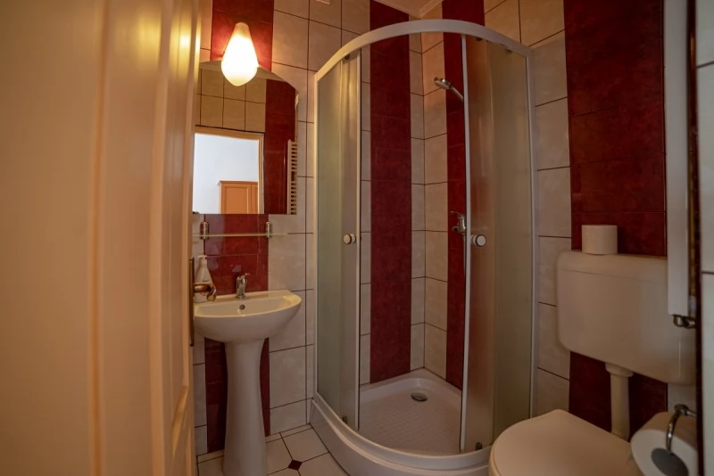 Odorheiu Secuiesc Cazare | Casă de oaspeți (K1501-6) Imaginea poate fi supusă drepturilor de autor. Se recomandă contactarea titularului drepturilor. Odorheiu Secuiesc Cazare | Casă de oaspeți (K1501-6) Imaginea poate fi supusă drepturilor de autor. Se recomandă contactarea titularului drepturilor.