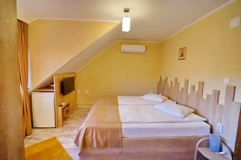 Odorheiu Secuiesc Cazare | Pensiune (K1259-13) Imaginea poate fi supusă drepturilor de autor. Se recomandă contactarea titularului drepturilor.