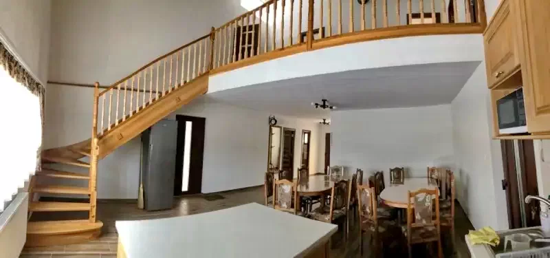 Odorheiu Secuiesc Cazare | Cabană (K1381-13) Imaginea poate fi supusă drepturilor de autor. Se recomandă contactarea titularului drepturilor.