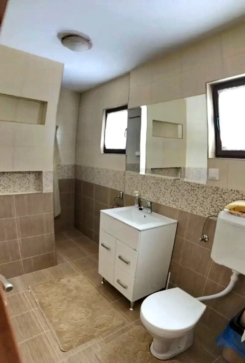 Odorheiu Secuiesc Cazare | Cabană (K1381-18) Imaginea poate fi supusă drepturilor de autor. Se recomandă contactarea titularului drepturilor.