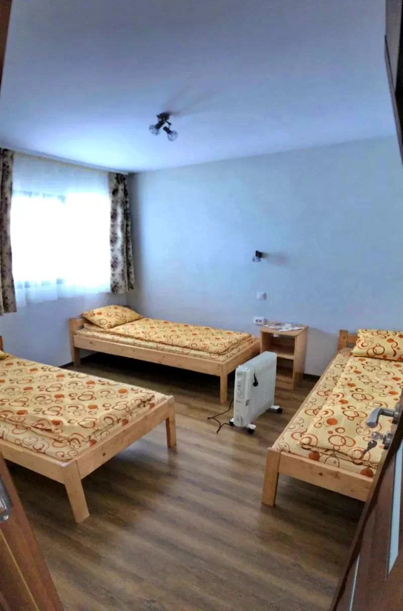 Odorheiu Secuiesc Cazare | Cabană (K1381-19) Imaginea poate fi supusă drepturilor de autor. Se recomandă contactarea titularului drepturilor.