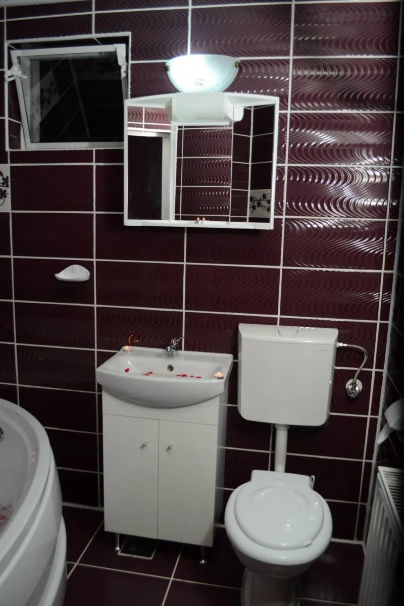 Odorheiu Secuiesc Cazare | Pensiune (K0112-49) Imaginea poate fi supusă drepturilor de autor. Se recomandă contactarea titularului drepturilor.