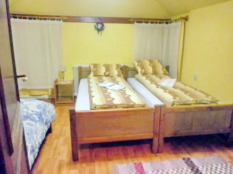 Odorheiu Secuiesc Cazare | Casă de oaspeți (K0159-21) Imaginea poate fi supusă drepturilor de autor. Se recomandă contactarea titularului drepturilor.