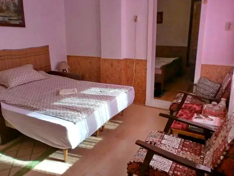 Odorheiu Secuiesc Cazare | Casă de oaspeți (K0159-31) Imaginea poate fi supusă drepturilor de autor. Se recomandă contactarea titularului drepturilor.