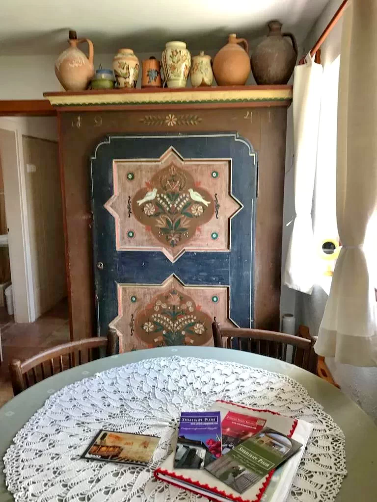 Odorheiu Secuiesc Cazare | Casă de oaspeți (K0465-6) Imaginea poate fi supusă drepturilor de autor. Se recomandă contactarea titularului drepturilor.