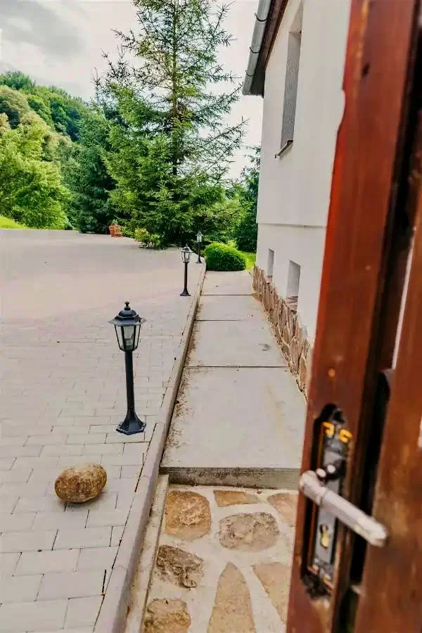 Székelykeresztúr Szállás | Panzió (K0509-9) A kép szerzői jogvédelem alatt állhat. Javasolt a kapcsolatfelvétel a jog tulajdonossal. Székelykeresztúr Szállás | Panzió (K0509-9) A kép szerzői jogvédelem alatt állhat. Javasolt a kapcsolatfelvétel a jog tulajdonossal.