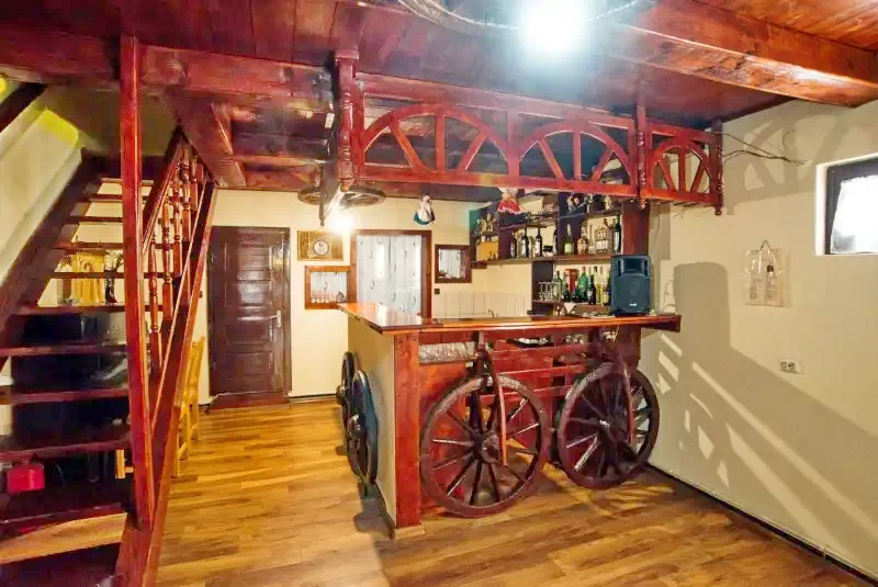 Harghita Madaras Cazare | Pensiune (K0774-4) Imaginea poate fi supusă drepturilor de autor. Se recomandă contactarea titularului drepturilor.