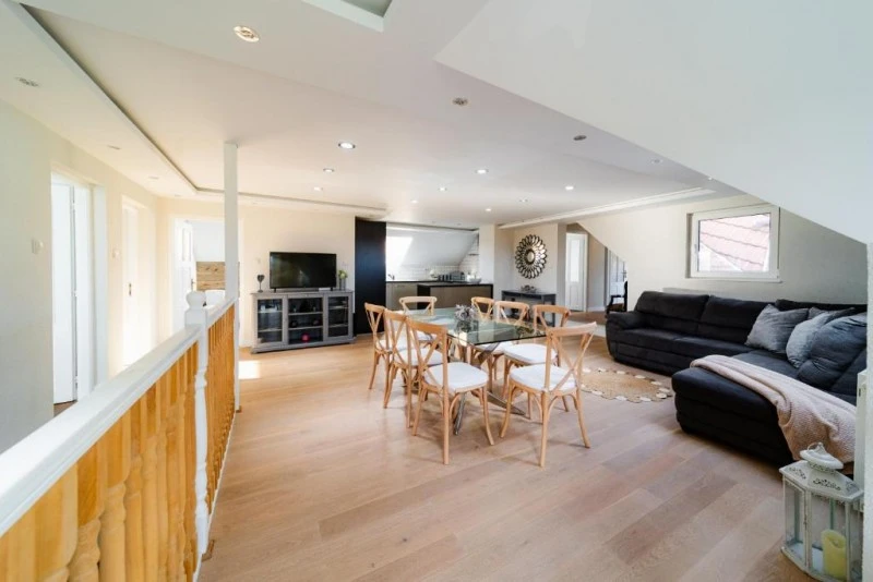 Harghita Madaras Cazare | Casă de apartamente (K1592-53) Imaginea poate fi supusă drepturilor de autor. Se recomandă contactarea titularului drepturilor. Harghita Madaras Cazare | Casă de apartamente (K1592-53) Imaginea poate fi supusă drepturilor de autor. Se recomandă contactarea titularului drepturilor.