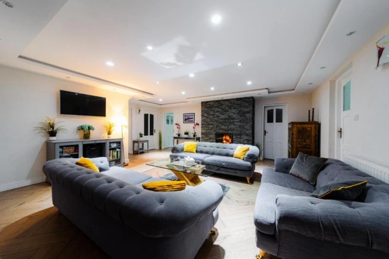 Harghita Madaras Cazare | Casă de apartamente (K1592-57) Imaginea poate fi supusă drepturilor de autor. Se recomandă contactarea titularului drepturilor. Harghita Madaras Cazare | Casă de apartamente (K1592-57) Imaginea poate fi supusă drepturilor de autor. Se recomandă contactarea titularului drepturilor.