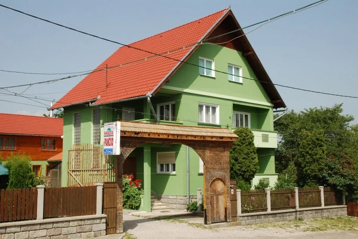 Harghita Madaras Cazare | Pensiune (K1141-32) Imaginea poate fi supusă drepturilor de autor. Se recomandă contactarea titularului drepturilor.