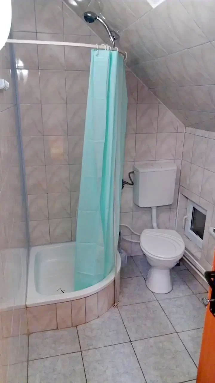 Turda Cazare | Pensiune (K0114-16) Imaginea poate fi supusă drepturilor de autor. Se recomandă contactarea titularului drepturilor.