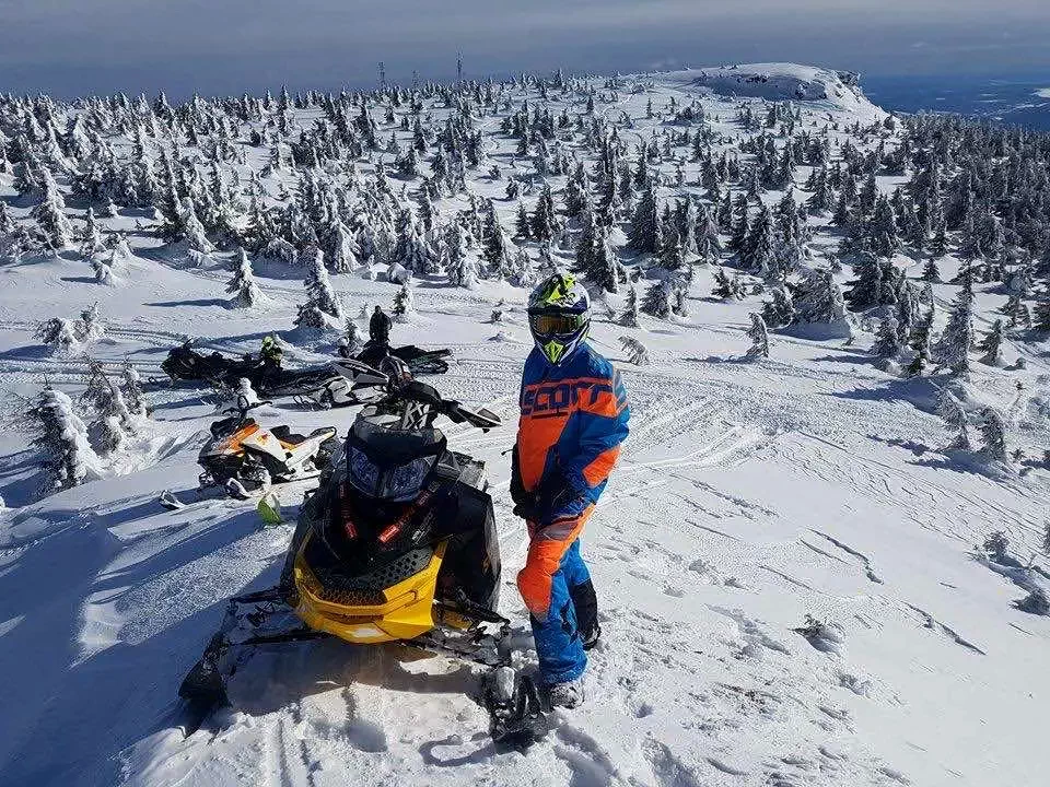 Madarasi Hargita Szállás | Kulcsosház (K0388-38) A kép szerzői jogvédelem alatt állhat. Javasolt a kapcsolatfelvétel a jog tulajdonossal. Madarasi Hargita Szállás | Kulcsosház (K0388-38) A kép szerzői jogvédelem alatt állhat. Javasolt a kapcsolatfelvétel a jog tulajdonossal.