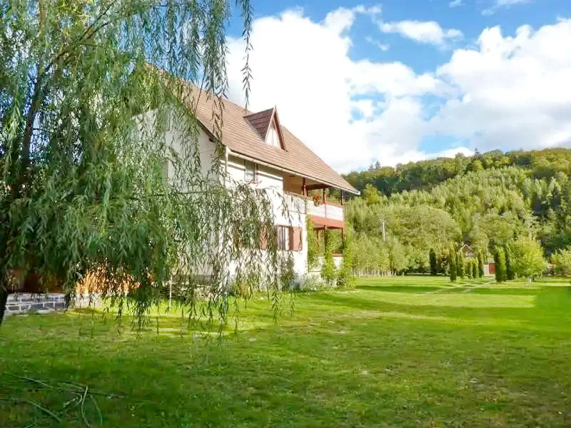 Harghita Madaras Cazare | Cabană (K0401-2) Imaginea poate fi supusă drepturilor de autor. Se recomandă contactarea titularului drepturilor.