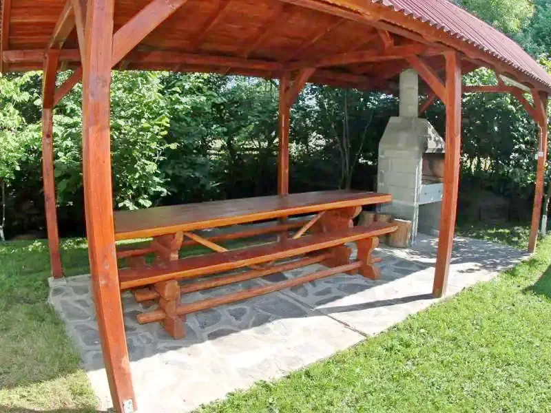 Harghita Madaras Cazare | Cabană (K0405-14) Imaginea poate fi supusă drepturilor de autor. Se recomandă contactarea titularului drepturilor.