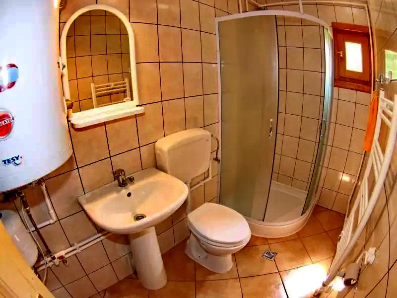 Madarasi Hargita Szállás | Kulcsosház (K0405-21) A kép szerzői jogvédelem alatt állhat. Javasolt a kapcsolatfelvétel a jog tulajdonossal. Madarasi Hargita Szállás | Kulcsosház (K0405-21) A kép szerzői jogvédelem alatt állhat. Javasolt a kapcsolatfelvétel a jog tulajdonossal.