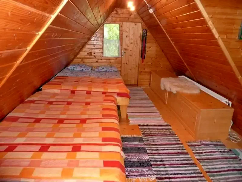 Madarasi Hargita Szállás | Kulcsosház (K0520-32) A kép szerzői jogvédelem alatt állhat. Javasolt a kapcsolatfelvétel a jog tulajdonossal. Madarasi Hargita Szállás | Kulcsosház (K0520-32) A kép szerzői jogvédelem alatt állhat. Javasolt a kapcsolatfelvétel a jog tulajdonossal.