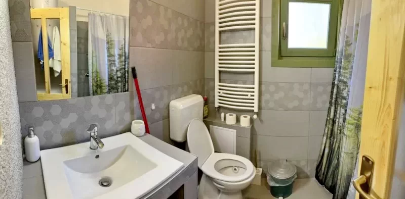 Harghita Madaras Cazare | Cabană (K0596-9) Imaginea poate fi supusă drepturilor de autor. Se recomandă contactarea titularului drepturilor.