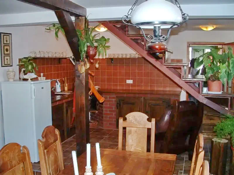 Madarasi Hargita Szállás | Kulcsosház (K0722-13) A kép szerzői jogvédelem alatt állhat. Javasolt a kapcsolatfelvétel a jog tulajdonossal. Madarasi Hargita Szállás | Kulcsosház (K0722-13) A kép szerzői jogvédelem alatt állhat. Javasolt a kapcsolatfelvétel a jog tulajdonossal.