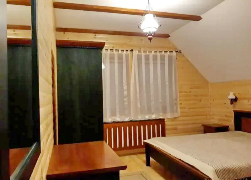 Harghita Madaras Cazare | Cabană (K1149-40) Imaginea poate fi supusă drepturilor de autor. Se recomandă contactarea titularului drepturilor.