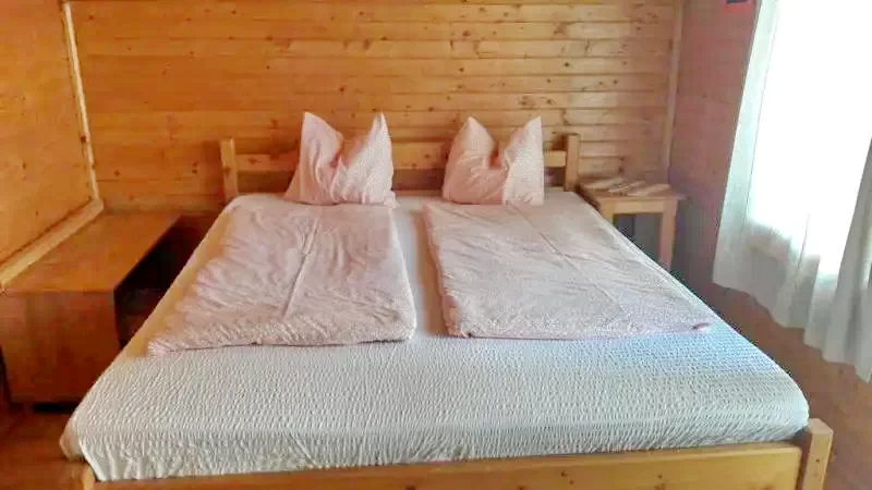 Harghita Madaras Cazare | Cabană (K1199-16) Imaginea poate fi supusă drepturilor de autor. Se recomandă contactarea titularului drepturilor.