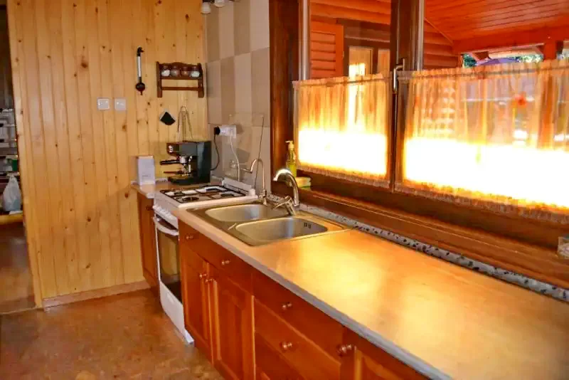 Harghita Madaras Cazare | Cabană (K1395-2) Imaginea poate fi supusă drepturilor de autor. Se recomandă contactarea titularului drepturilor.