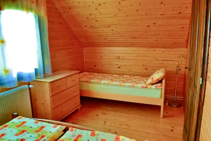 Harghita Madaras Cazare | Cabană (K1395-10) Imaginea poate fi supusă drepturilor de autor. Se recomandă contactarea titularului drepturilor.