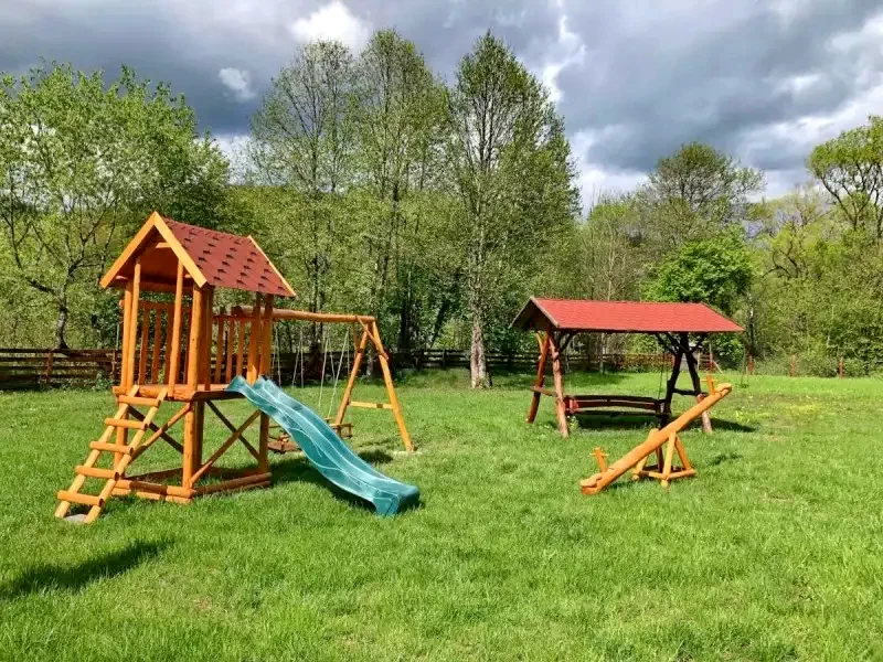 Madarasi Hargita Szállás | Kulcsosház (K1395-16) A kép szerzői jogvédelem alatt állhat. Javasolt a kapcsolatfelvétel a jog tulajdonossal. Madarasi Hargita Szállás | Kulcsosház (K1395-16) A kép szerzői jogvédelem alatt állhat. Javasolt a kapcsolatfelvétel a jog tulajdonossal.