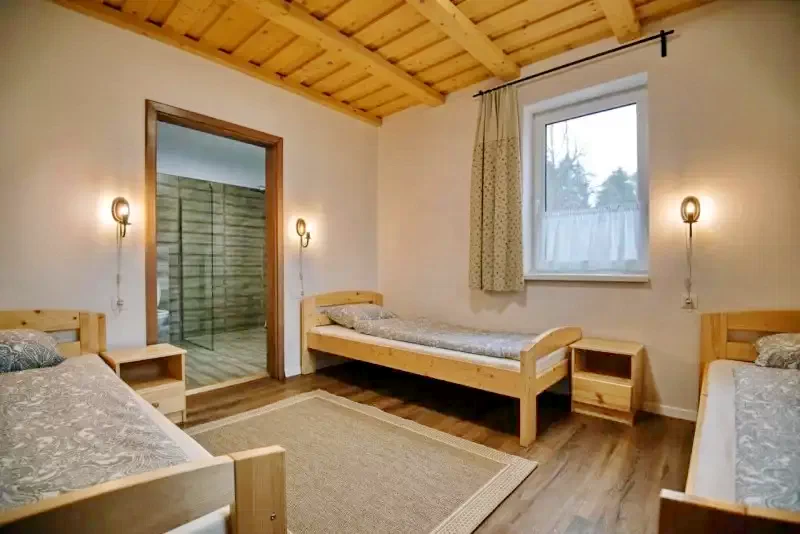 Harghita Madaras Cazare | Cabană (K1398-15) Imaginea poate fi supusă drepturilor de autor. Se recomandă contactarea titularului drepturilor.