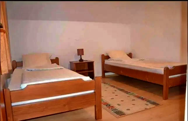 Odorheiu Secuiesc Cazare | Cabană (K0251-7) Imaginea poate fi supusă drepturilor de autor. Se recomandă contactarea titularului drepturilor. Odorheiu Secuiesc Cazare | Cabană (K0251-7) Imaginea poate fi supusă drepturilor de autor. Se recomandă contactarea titularului drepturilor.