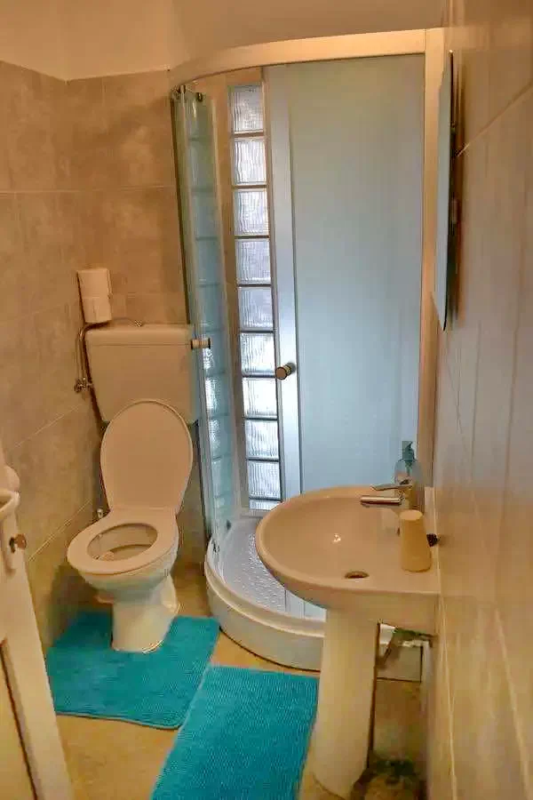 Odorheiu Secuiesc Cazare | Pensiune (K0354-21) Imaginea poate fi supusă drepturilor de autor. Se recomandă contactarea titularului drepturilor.