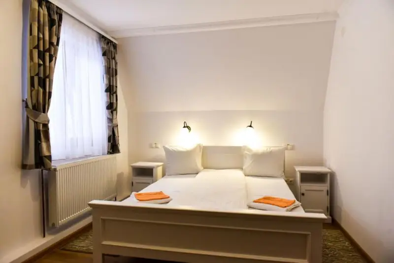 Odorheiu Secuiesc Cazare | Pensiune (K0358-37) Imaginea poate fi supusă drepturilor de autor. Se recomandă contactarea titularului drepturilor.