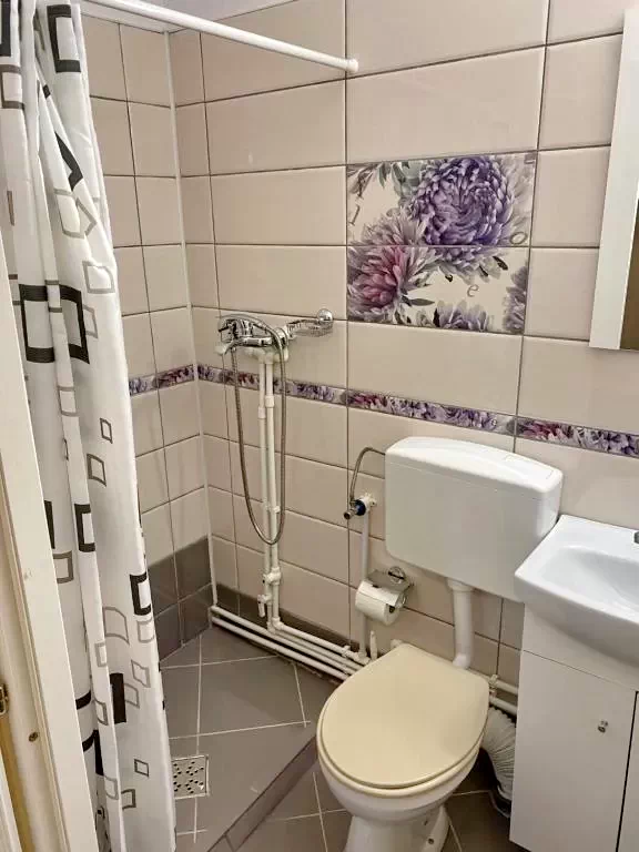 Székelyudvarhely Szállás | Panzió (K0359-33) A kép szerzői jogvédelem alatt állhat. Javasolt a kapcsolatfelvétel a jog tulajdonossal. Székelyudvarhely Szállás | Panzió (K0359-33) A kép szerzői jogvédelem alatt állhat. Javasolt a kapcsolatfelvétel a jog tulajdonossal.